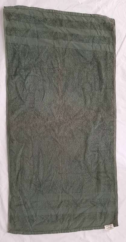 **Rhodesian Bush War: Rhodesian Army issue Green Towel (1m x 0.5m) #3.**