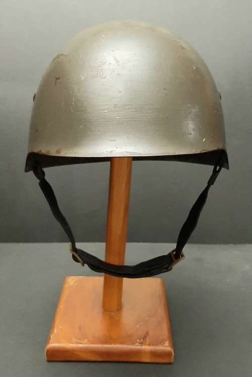 **RARE: Angola Portuguese M1940/63 Ultramar Colonial Steel Helmet .**