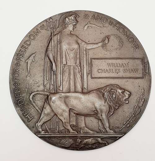**WW1 British `Dead Man`s Penny` Bronze Memorial Plaque .**