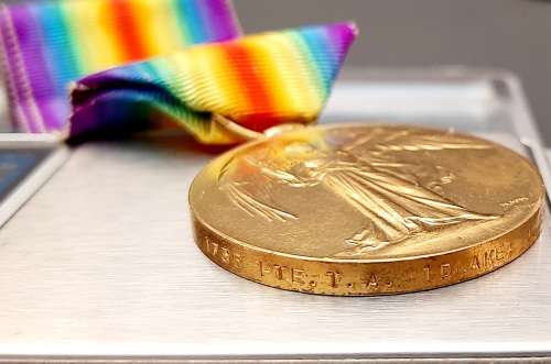 WW1 BWM & Victory Medal Pair with Accoutrements (Somerset Light Infantry)