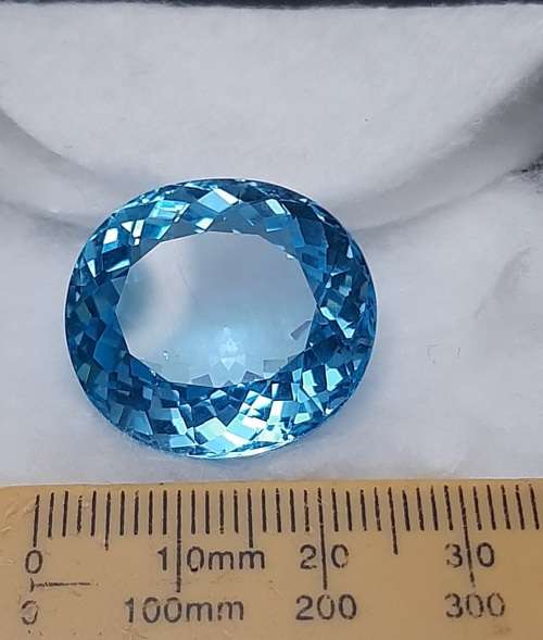 STUNNING: 53.05  carat VVS  `Swiss Blue` Natural Oval Cut Topaz w/ Certification.**