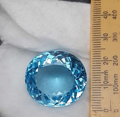 STUNNING: 53.05  carat VVS  `Swiss Blue` Natural Oval Cut Topaz w/ Certification.**