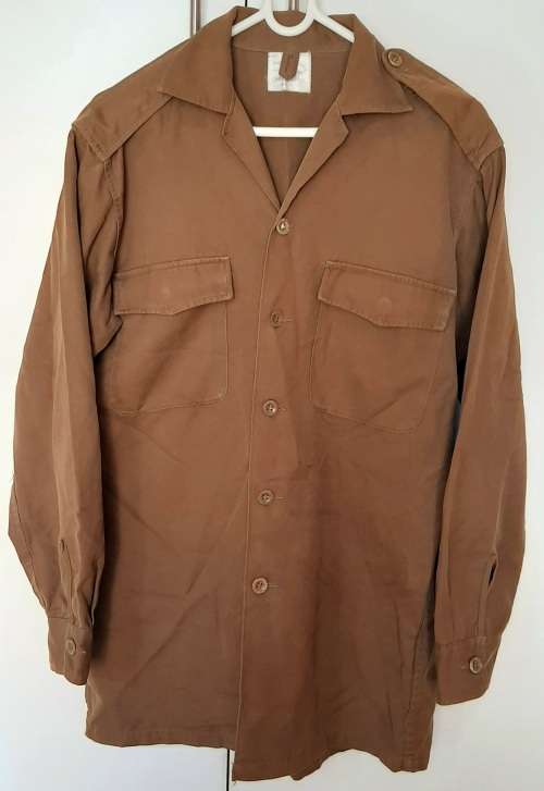 **Border War: 1970s SADF 1st Type Nutria L/S Shirt (Medium) .**