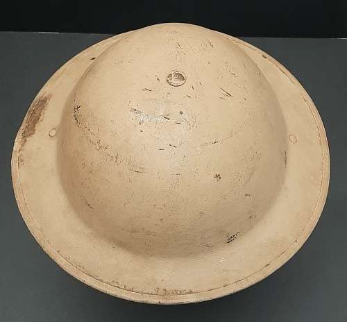 ** WW2 Union Defence Force 1940 Desert Camouflage `Brodie` Helmet w/ Strap (Jager-Rand).**
