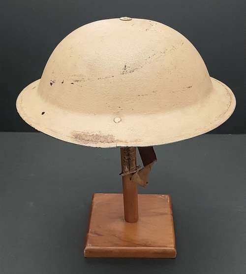 ** WW2 Union Defence Force 1940 Desert Camouflage `Brodie` Helmet w/ Strap (Jager-Rand).**