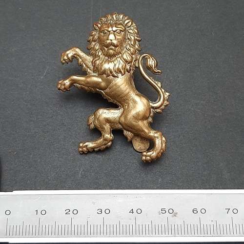 ** RARE: 1920s Kenya Defence Force Cap Badge & 5 x Tunic Buttons (Firmin, London).**