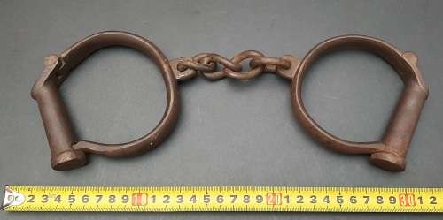 1920s South African Police (S.A.P) Marked Iron Handcuffs (S.M. Co.)