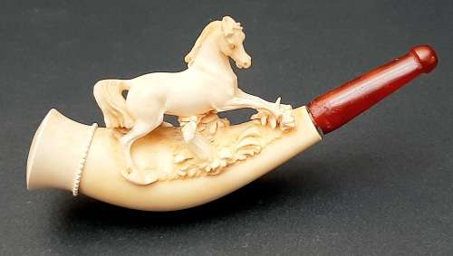 **STUNNING: Late 19th Century German `Pferd Pattern` Meerschaum & Amber Pipe (12cm).**