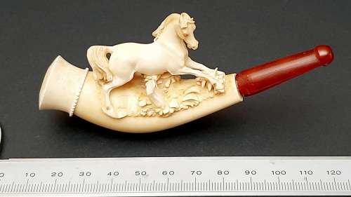 **STUNNING: Late 19th Century German `Pferd Pattern` Meerschaum & Amber Pipe (12cm).**