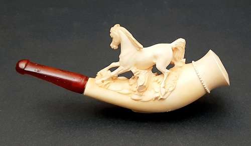 **STUNNING: Late 19th Century German `Pferd Pattern` Meerschaum & Amber Pipe (12cm).**