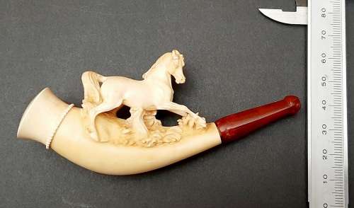 **STUNNING: Late 19th Century German `Pferd Pattern` Meerschaum & Amber Pipe (12cm).**