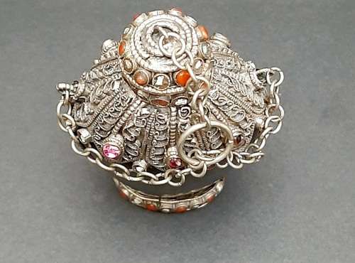 **STUNNING: Late 19th Century Sino-Tibetan Gemstone Inlaid .800 Silver & Horn Snuff Bottle **