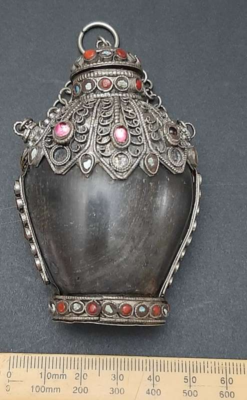 **STUNNING: Late 19th Century Sino-Tibetan Gemstone Inlaid .800 Silver & Horn Snuff Bottle **