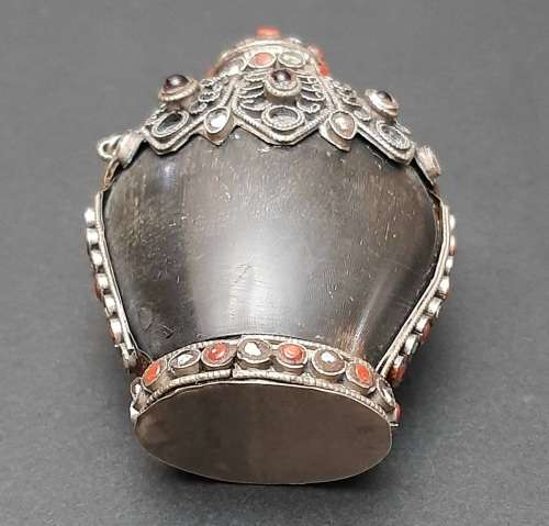 **STUNNING: Late 19th Century Sino-Tibetan Gemstone Inlaid .800 Silver & Horn Snuff Bottle **