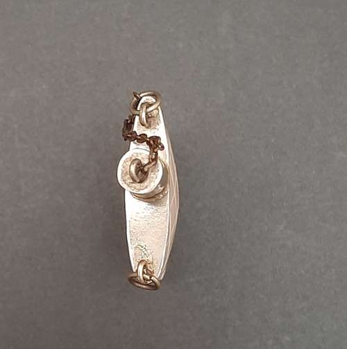 **EXQUISITE : Early 20th Century Chinese Mother of Pearl &  Silver Snuff  Bottle(6cm x 4cm).**