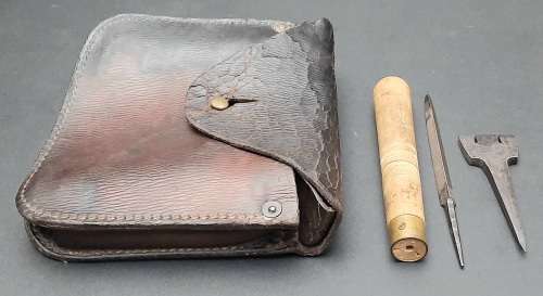 **RARE: 1942/43 Union Defence Force Chain-link Folding Saw w/ Tools & Pouch(Lend-Lease).**