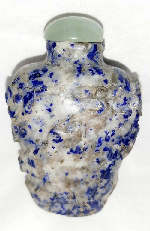 ** STUNNING- Chinese Carved Blue Corundum Semi-Precious Stone Snuff Bottle w/ Spoon (8cm).**
