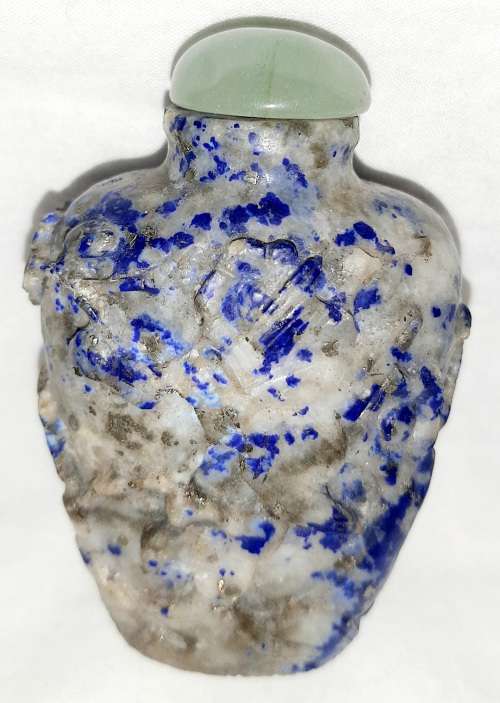** STUNNING- Chinese Carved Blue Corundum Semi-Precious Stone Snuff Bottle w/ Spoon (8cm).**