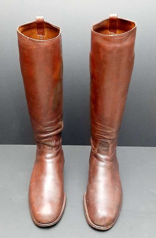 **WW1 Union Defence Force: Officer`s Mounted Infantry Boots w/ Wooden Trees (Hatton Bros.).**