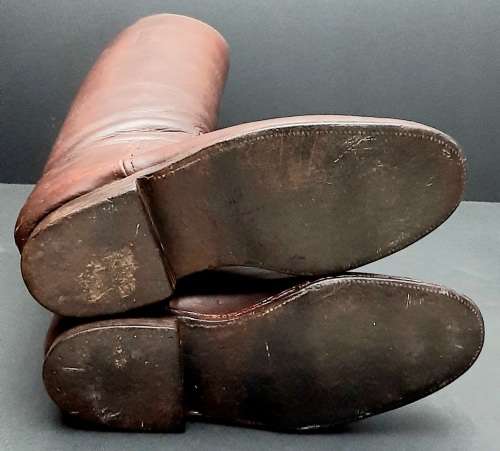 **WW1 Union Defence Force: Officer`s Mounted Infantry Boots w/ Wooden Trees (Hatton Bros.).**