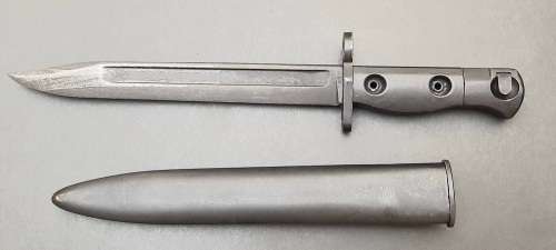 **Rhodesia/ Nyasaland: L1A3 FN FAL Knife Bayonet w/ Scabbard (1958/9).**