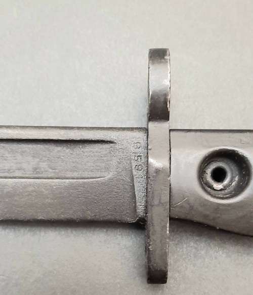 **Rhodesia/ Nyasaland: L1A3 FN FAL Knife Bayonet w/ Scabbard (1958/9).**