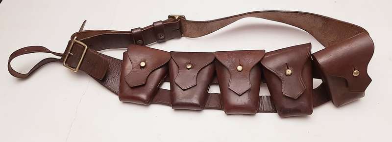 **WW1 Union Defence Force: 1903 Pattern Leather 5-Pocket Bandolier w/ Retention Loop.**