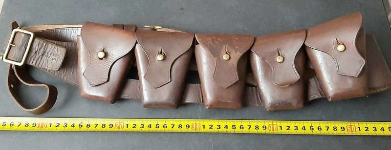 **WW1 Union Defence Force: 1903 Pattern Leather 5-Pocket Bandolier w/ Retention Loop.**
