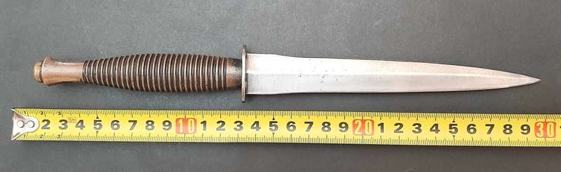 Border War: Early SADF Special Forces/Recce Fairbairn-Sykes Knife with Sheath