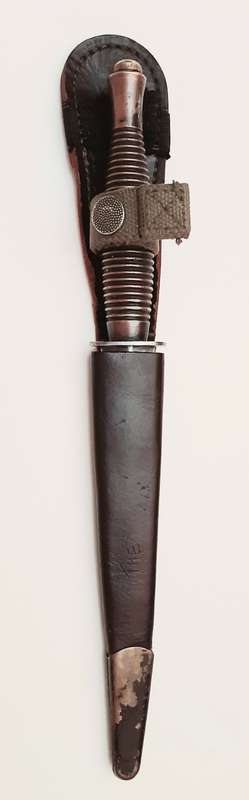 Border War: Early SADF Special Forces/Recce Fairbairn-Sykes Knife with Sheath