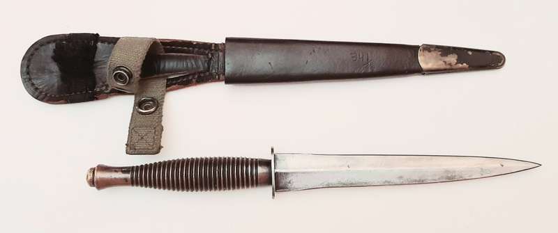 Border War: Early SADF Special Forces/Recce Fairbairn-Sykes Knife with Sheath