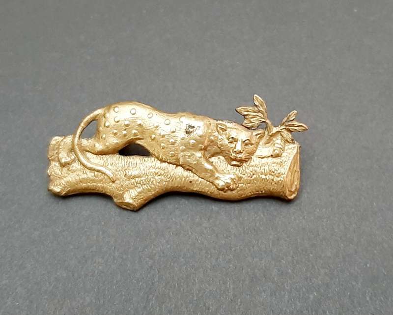 ** WW1/WW2 : First City Regiment Brass Collar Badge (Lugs Intact)**