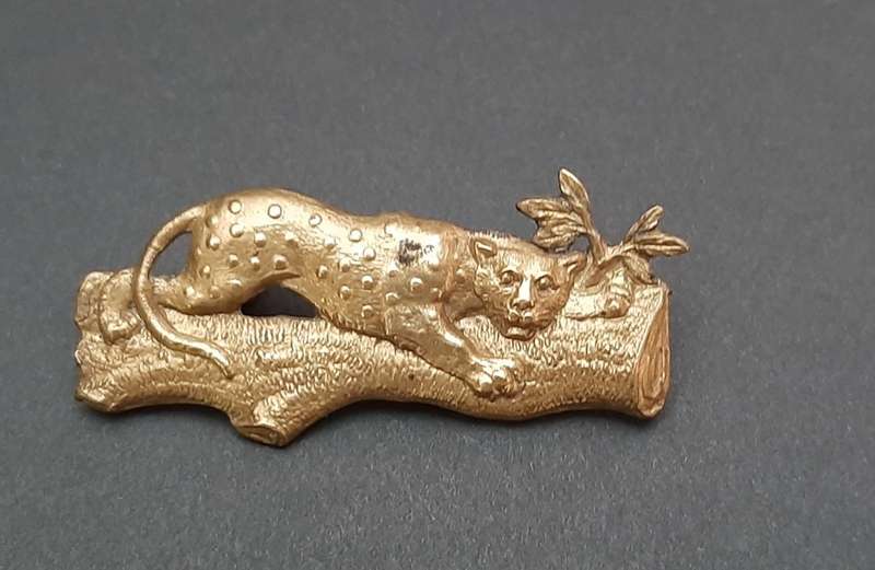 ** WW1/WW2 : First City Regiment Brass Collar Badge (Lugs Intact)**