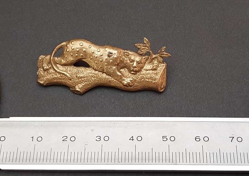 ** WW1/WW2 : First City Regiment Brass Collar Badge (Lugs Intact)**