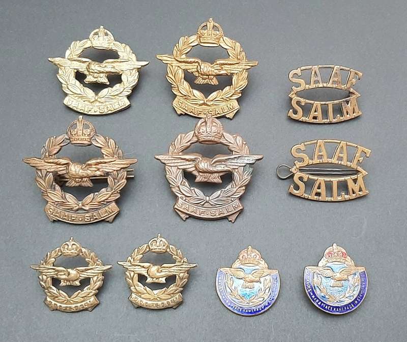 **Lot : WW2 SAAF Brass Insignia Assortment x10 Pcs  **
