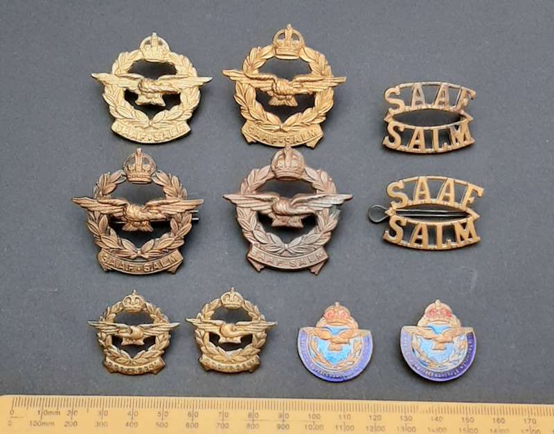 **Lot : WW2 SAAF Brass Insignia Assortment x10 Pcs  **