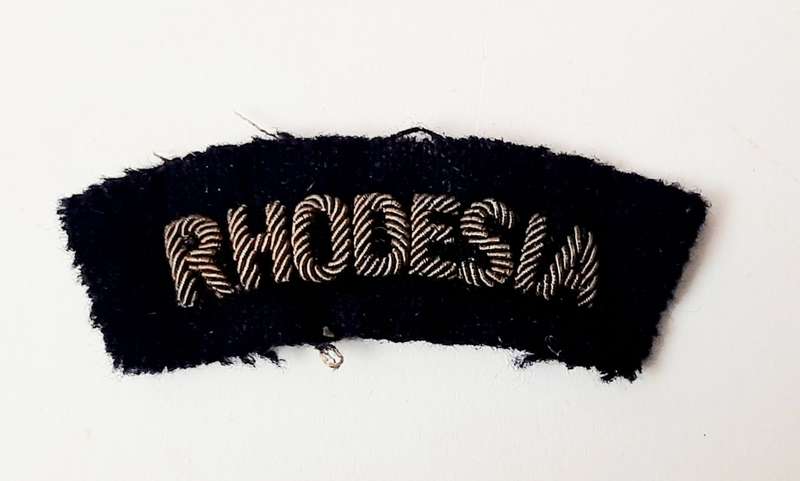 **WW2 1940s Rhodesian Army:  Bullion Embroidered Shoulder Title x1. **