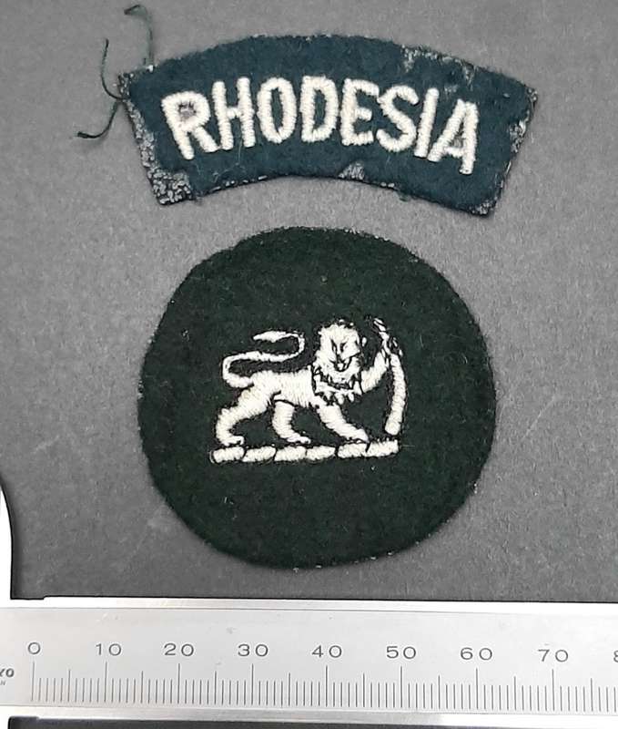 **Rhodesian Bush War: 1970s Rhodesian Army Step-out  Title & Sgt-Major Rank Insignia**