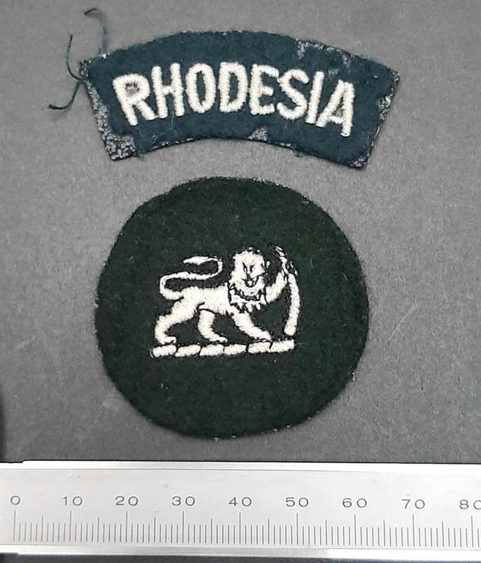 **Rhodesian Bush War: 1970s Rhodesian Army Step-out  Title & Sgt-Major Rank Insignia**