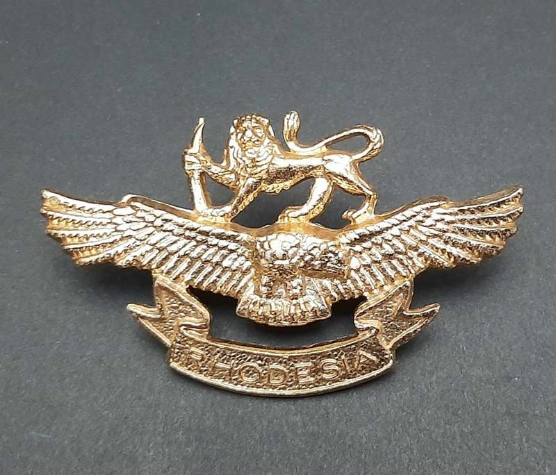 **Rhodesian Bush War: 1970s Rhodesian Air Force  Metal Cap Badge w/ Lugs  #1**