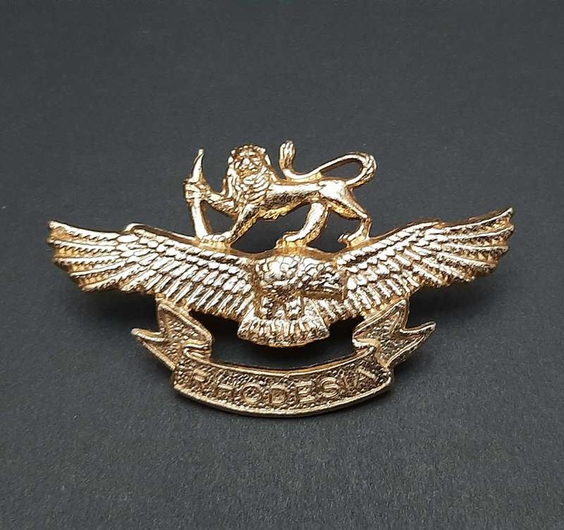 **Rhodesian Bush War: 1970s Rhodesian Air Force  Metal Cap Badge w/ Lugs  #1**