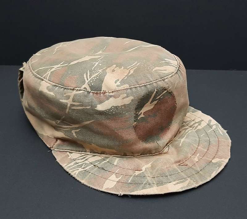 **Border War : 1980s SWAPOL/ Koevoet Camouflage Flap Cap (Size: 59).**