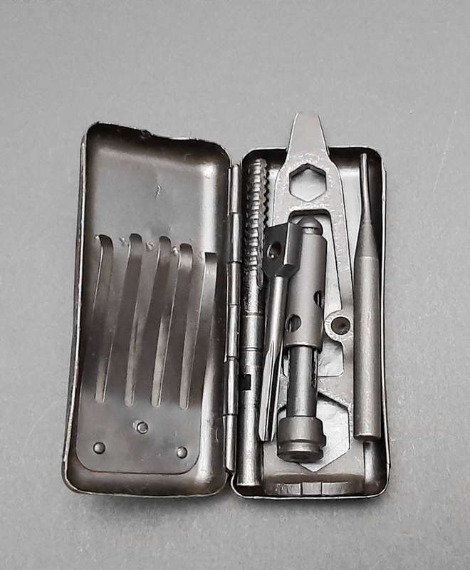 **Border War : 1980s Soviet  RPD Light Machine Gun Cleaning Kit (Complete).**