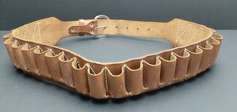 **Border War : 1980s S.A.P Leather 12 Gauge Shotgun Bandolier (LARGE).**
