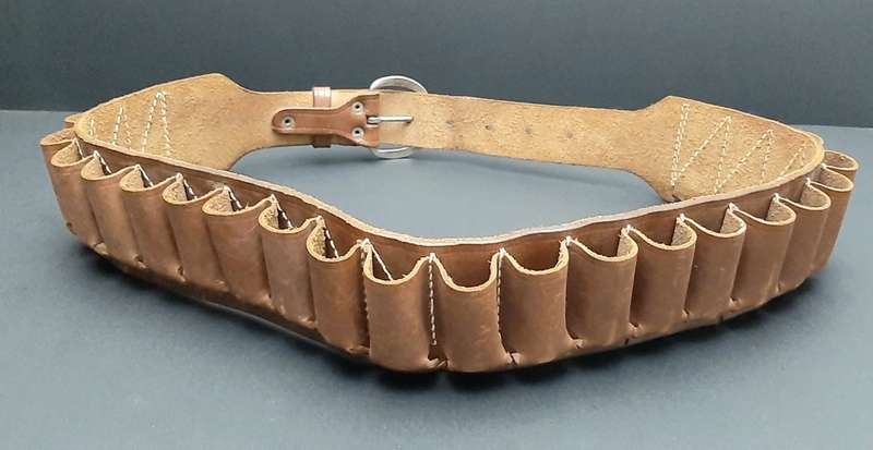 **Border War : 1980s S.A.P Leather 12 Gauge Shotgun Bandolier (LARGE).**