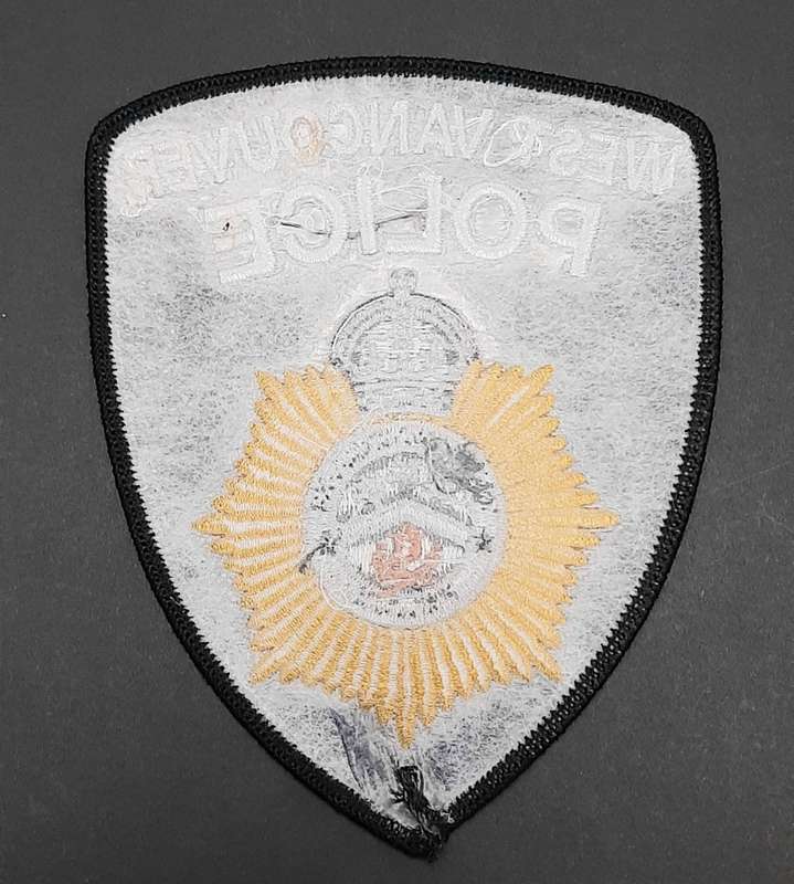 ** UNISSUED: West Vancouver Police Shoulder Flash x1 (Canada).**