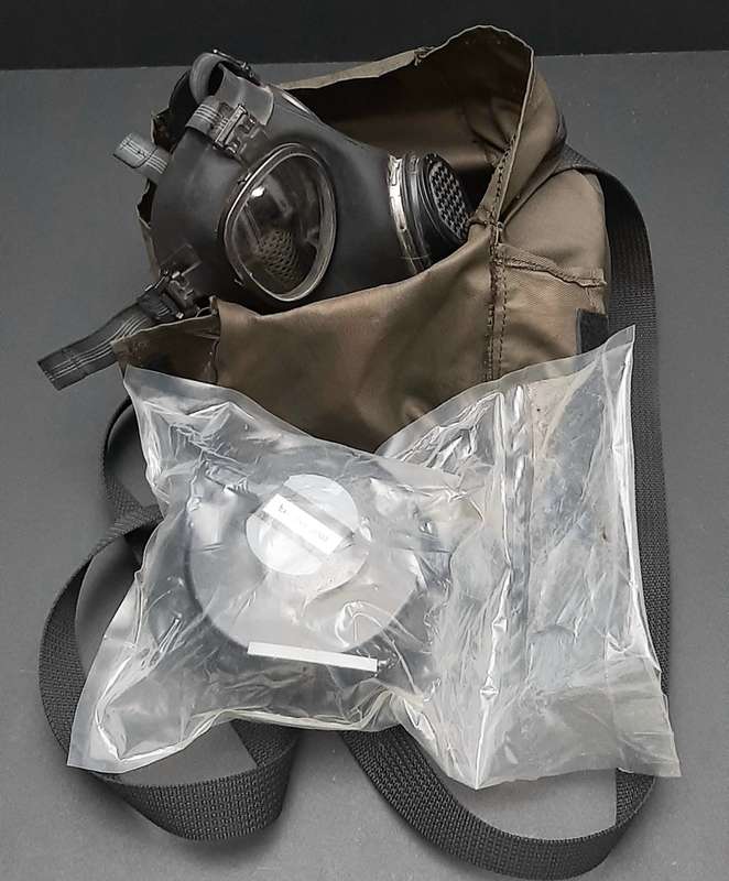 **1990s SANDF SM-90 Gas Mask w/ Webbing Bag & Add. Filter **