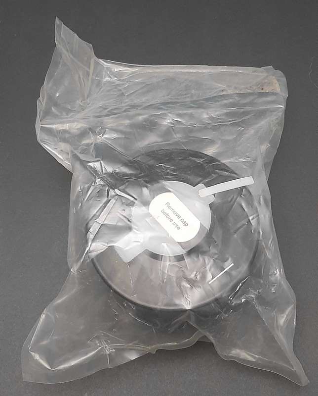 **1990s SANDF SM-90 Gas Mask w/ Webbing Bag & Add. Filter **