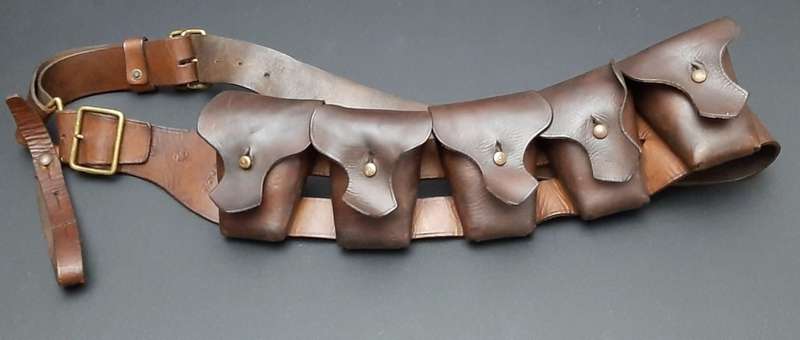 **WW1 UDF: Pattern 1903 - 5 Pocket .303 Leather Bandolier (H.G Ross Ltd. 1915).**