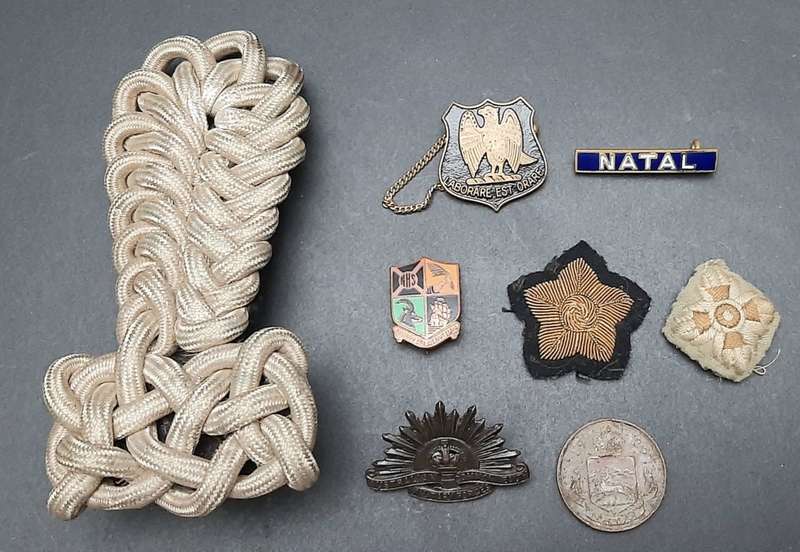 **WW2 British/ Commonwealth Military Insignia Assortment x8 Pcs.**